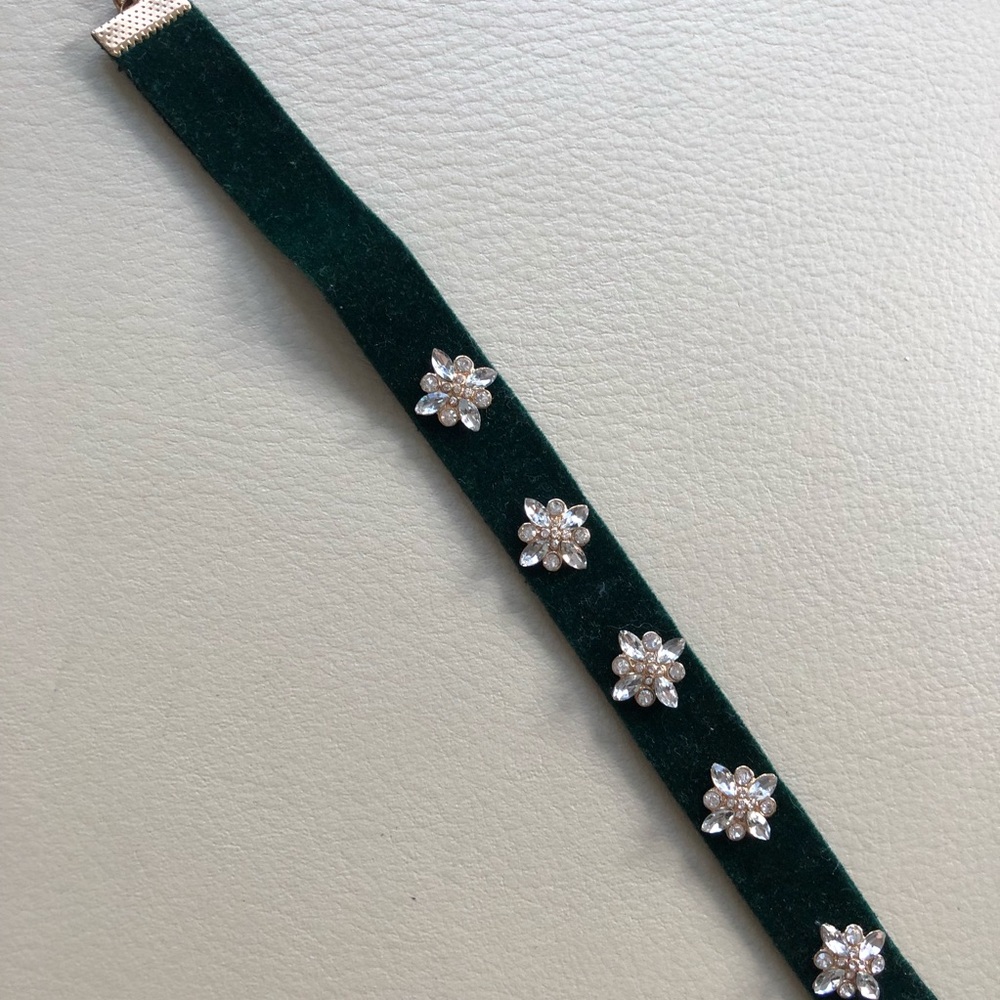 Emerald Green with Gold/Diamond Accents Chocker